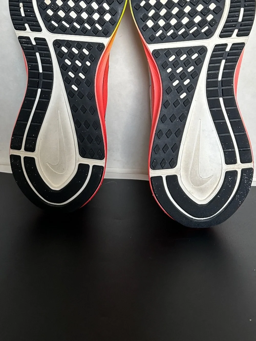 Nike Structure 25 White/Bright Crimson/Volt/Black, HF4913-100, Men’s Size 12.5